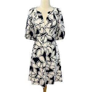 Joseph Ribkoff Dark Midnight Navy and White Leaf Print Midi Dress size 4